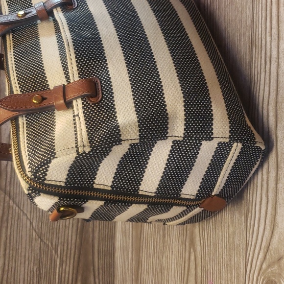 Fossil striped gray and cream canvas satchel bag - Picture 4 of 8